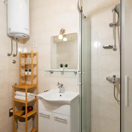Vitorio Apartment